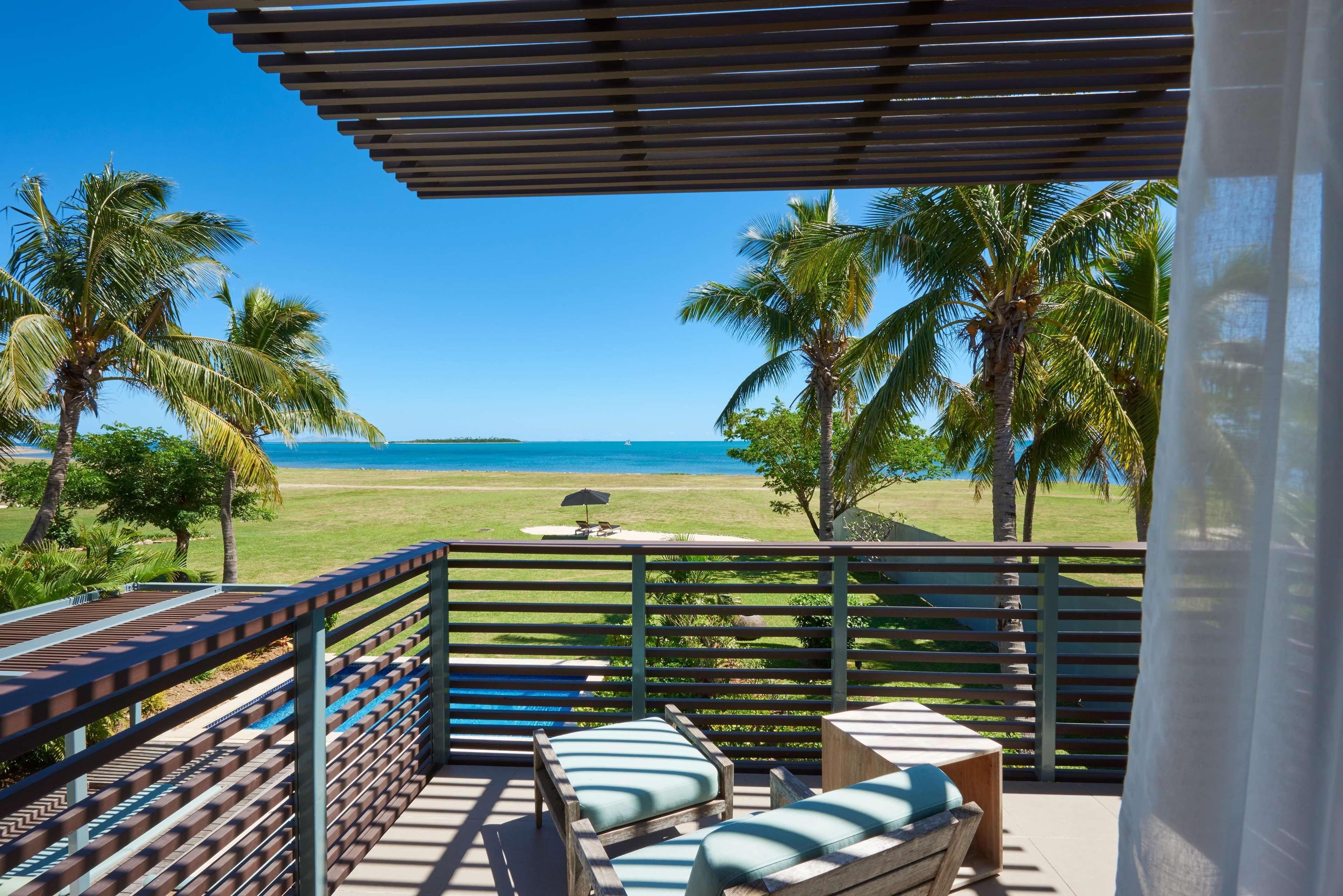 Hilton Fiji Beach Resort And Spa Denarau Island Екстер'єр фото View from a guest room at the Sheraton Resort Fiji
